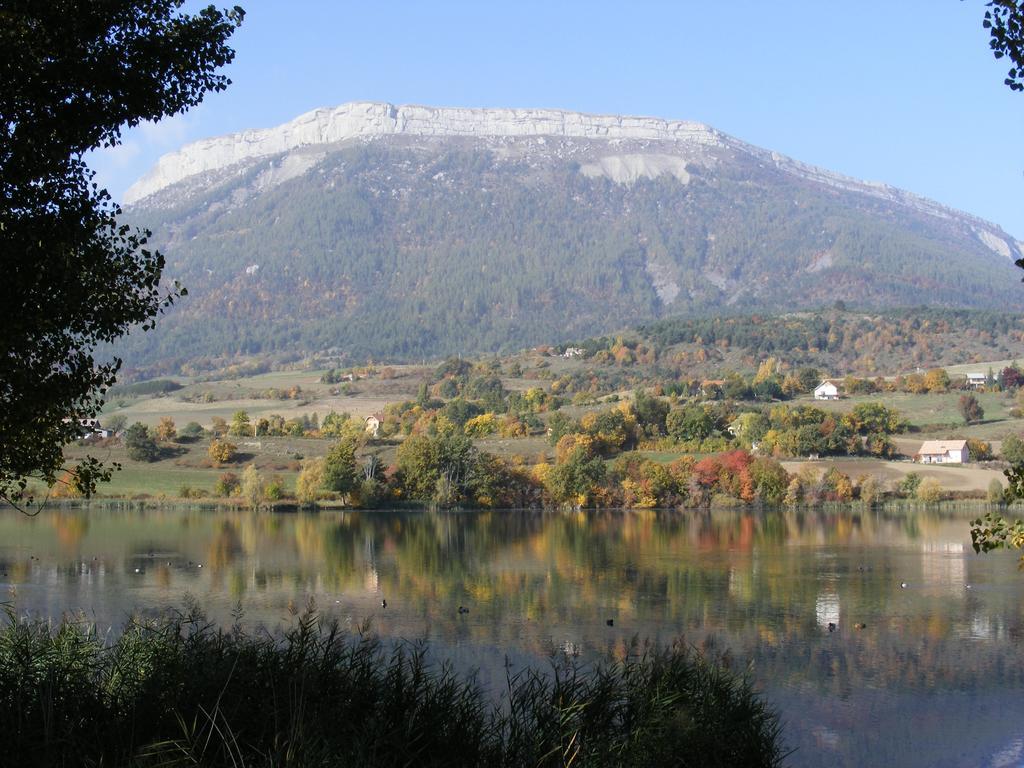 Camping La Motte Flottante La Freissinouse Kültér fotó