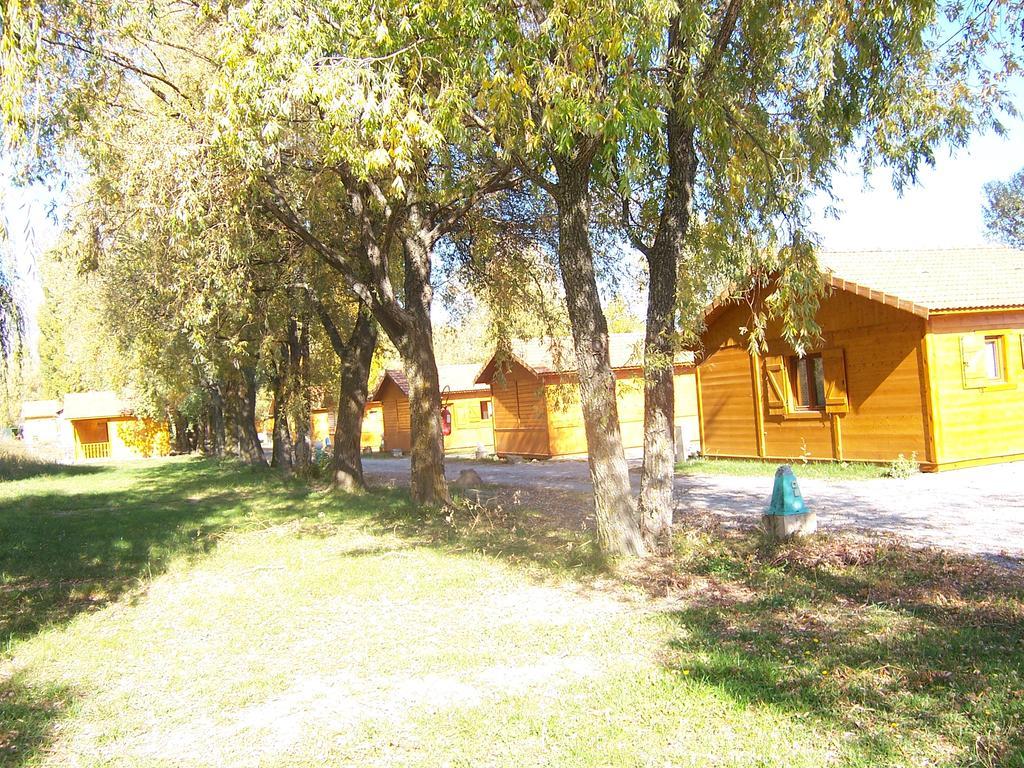 Camping La Motte Flottante La Freissinouse Kültér fotó