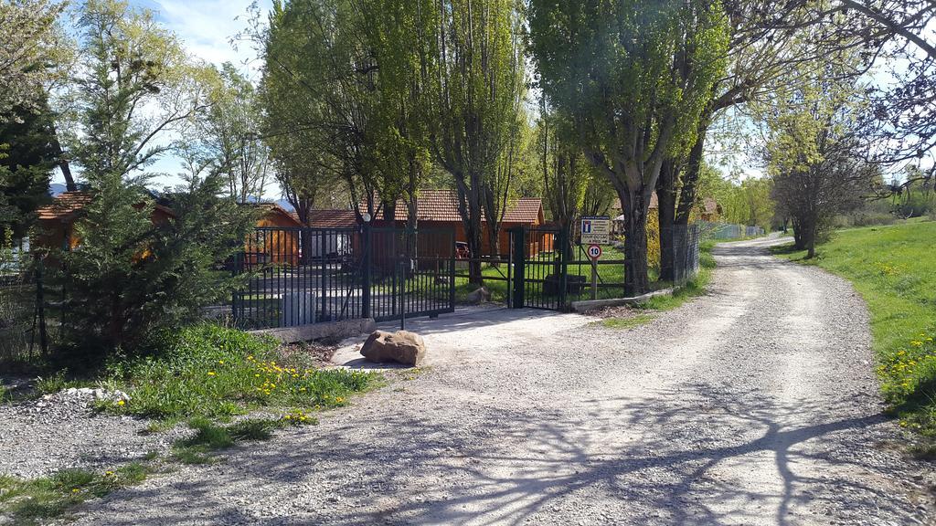 Camping La Motte Flottante La Freissinouse Kültér fotó